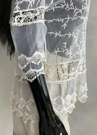 Мереживна блузка f&f у кольорі шампань8 фото