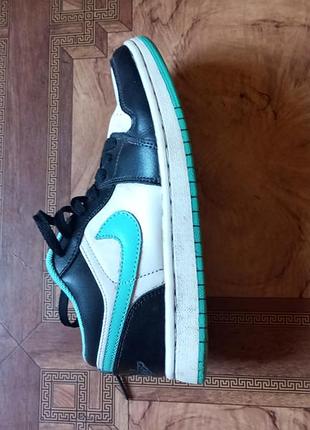 Кроссовки jordan