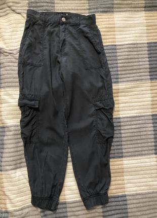 Штаны карго с накладными карманами stradivarius2 фото