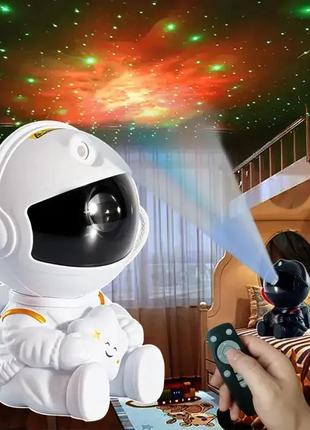 Космонавт ночник проектор звездного неба астронавт (8.5х8х12.5см) | ночник с колонкой и пультом астронавт