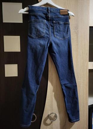 Calvin klein джинсы синие скинни хс4 фото