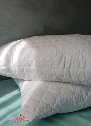 Подушка зі стьобаним  чохлом на блискавці  50х70