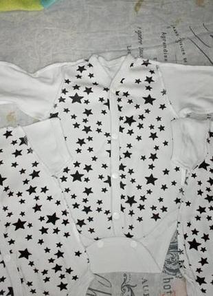 Комплект бодіків на 6-9 міс