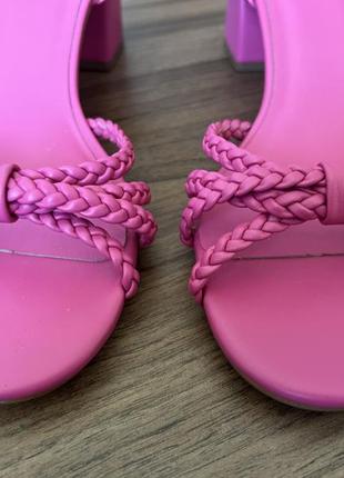 Босоніжки 37 розмір