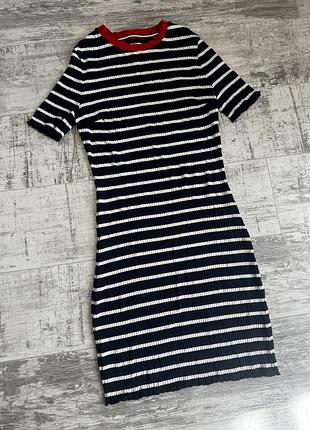 Оригинальное платье в рубчик от Tommy