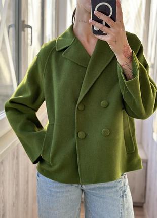 Женское короткое пальто max mara