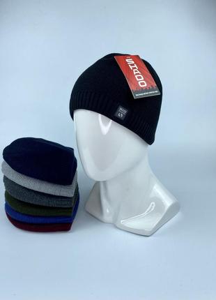 Классическая тёплая мужская шапка shado