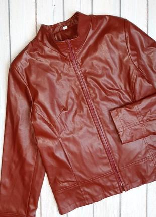 Женская красная кожаная куртка демисезон, размер 46 - 486 фото