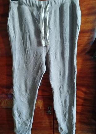 Спортивные штаны