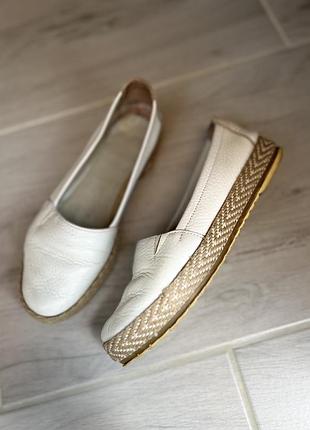 Мокасини
