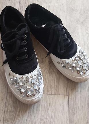 Кеды с камушками 39 г.