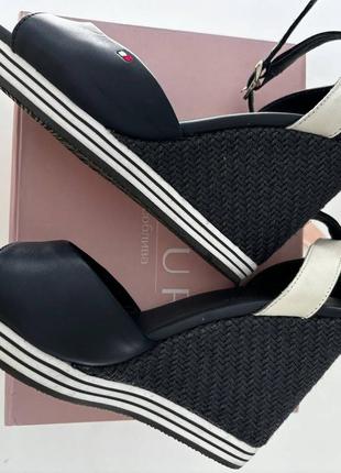 Босоножки tommy hilfiger туфли на платформе