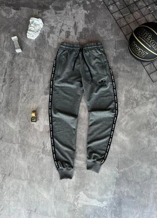 Спортивные штаны adidas мужские штаны adidas спортивные мужские штаны adidas мужские спортивные штаны adidas