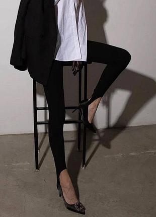 Женские черные лосины со штрипками
