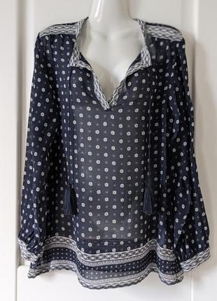 Блузка в стилі бохо