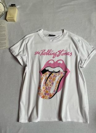 Білосніжна футболка з принтом “rolling stones”