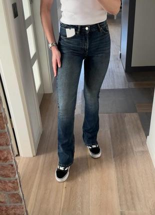 Джинси zara flare