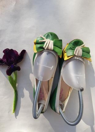 Милі симпатичні оригінальні зелені шкіряні італійські балетки туфельки3 фото
