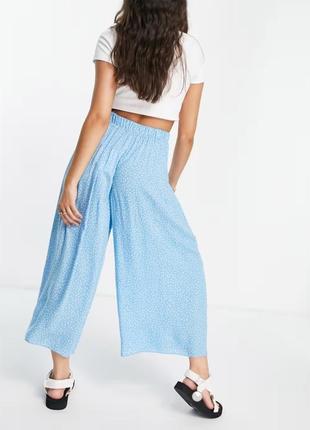 Голубые широкие брюки палаццо кюлоты в горошек new look вискоза3 фото