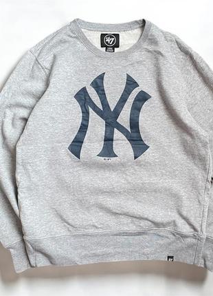 Серый свитшот yankees