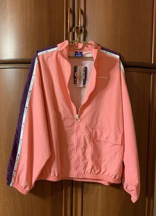Вітровка спортивна