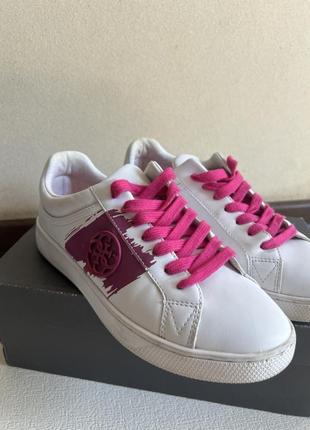 Кроссовки guess женские