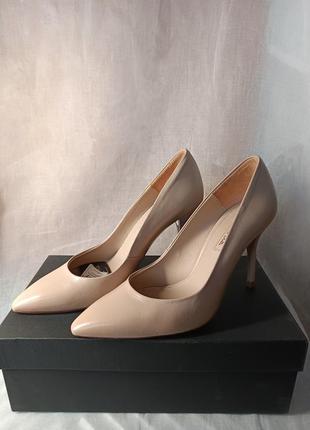 Лодочки  massimo dutti