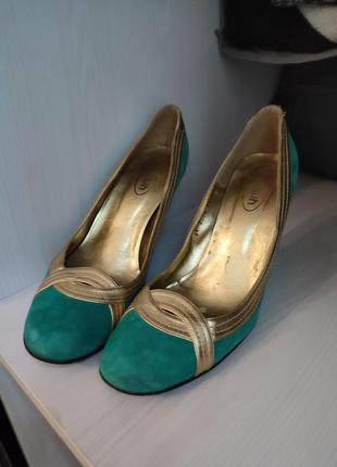 Цікаві жіночі туфлі