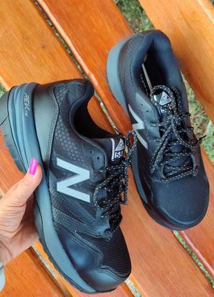 Робочі кросівки new balance
