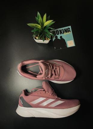 Нові бігові кросівки adidas