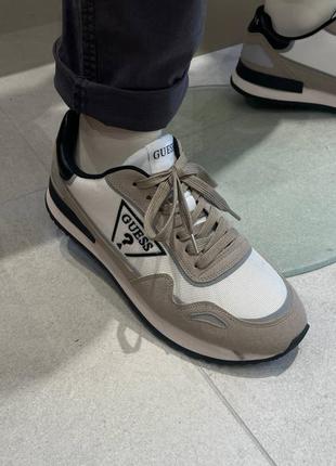 Кроссовки guess