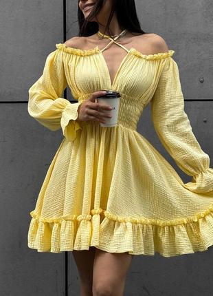 Желтое муслиновое платье до колена 💞 женственное платье муслин 💕 стильное розовое платье 💖 платье с рюшами2 фото