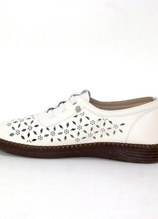 Жіночі суперкомфортні шкіряні літні туфлі на гумці колір беж беж6 фото