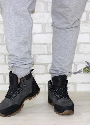 Чоловічі сірі зимові черевики на шнурівці сірий3 фото