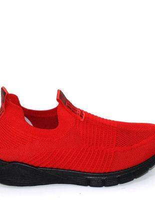 Червоні трикотажні кросівки на чорній підошві червоний3 фото