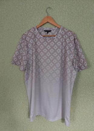 Футболка в принт peacocks большой размер