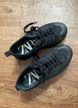 Кеди zara