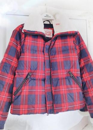 Женская куртка levi’s
