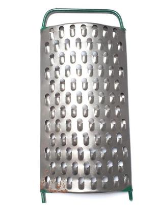Тертка корморізка ручна кормова сталева для подрібнення коренеплодів з отворами 47х25 см
