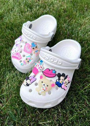 Crocs classic clog kids для девочек кроксы сабо детские джибитсы в наличии лидер продаж 3