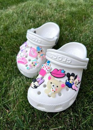 Crocs classic clog kids для девочек кроксы сабо детские джибитсы в наличии лидер продаж 2