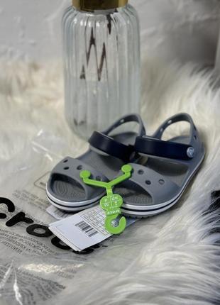 Дитячі crocs  в сірому кольорі