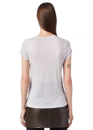 Женская футболка diesel светло-серого цвета.2 фото