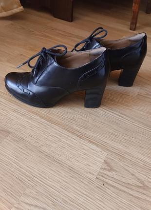 Ботинки женские