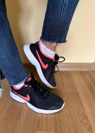 Кросівки жіночі nike revolution 4