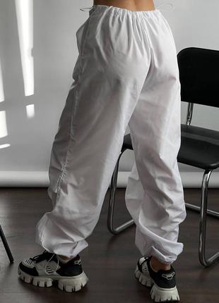 Хітові жіночі широкі штани парашути (карго) з плащівки, на затяжках4 фото