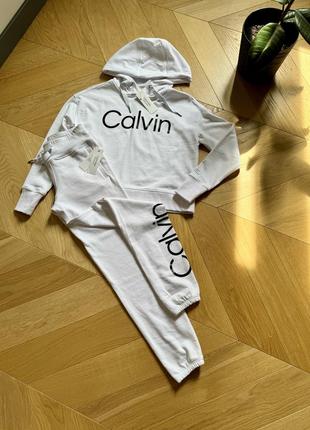 Новый женский костюм calvin tements klein оригинал xs
