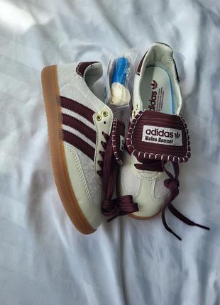 Женские кроссовки adidas samba