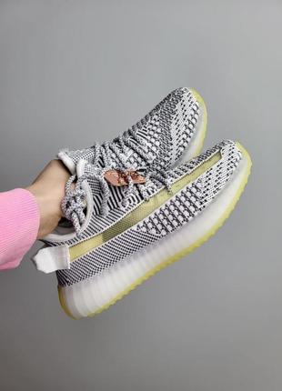 Женские кроссовки yezzy bassa 350