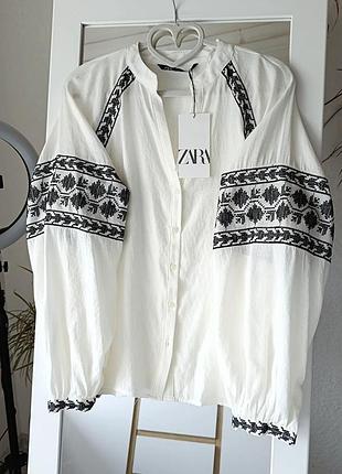 Неймовірно гарна вишиванка zara, блуза з вишивкою